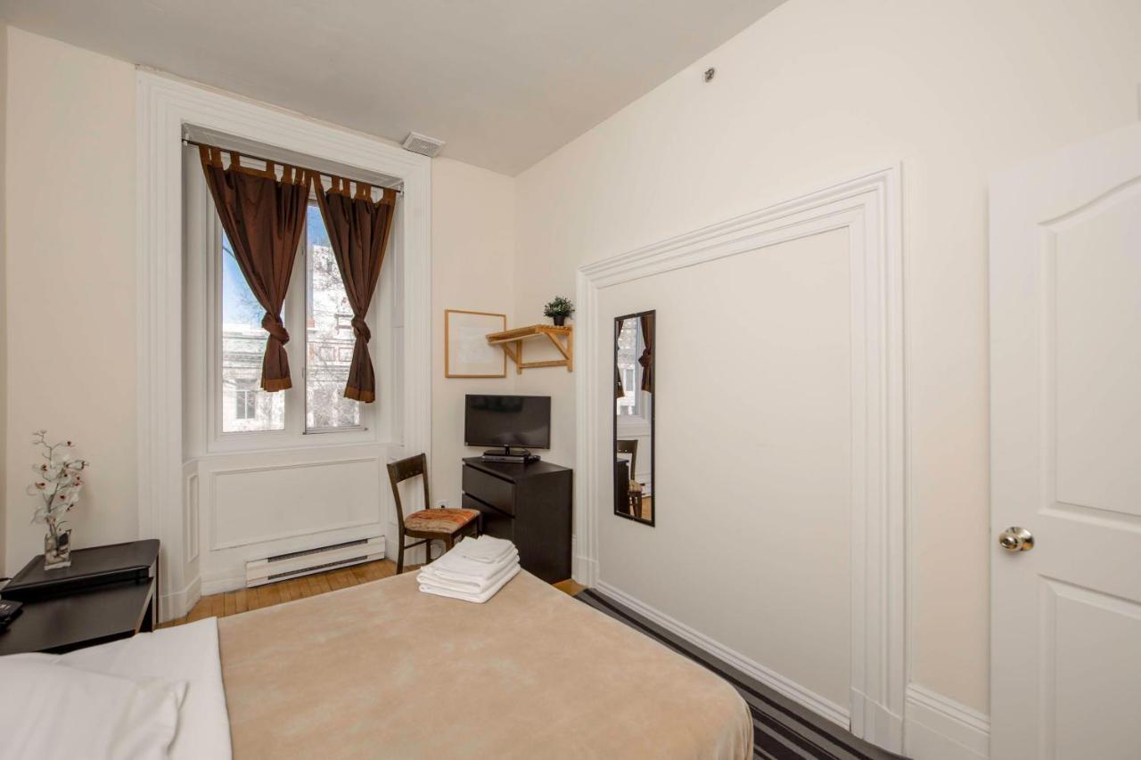 Auberge St Denis Монреал Екстериор снимка